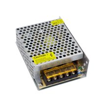 ZOA kapcsolóüzemű tápegység, 12 V DC/5 A; 60 W
